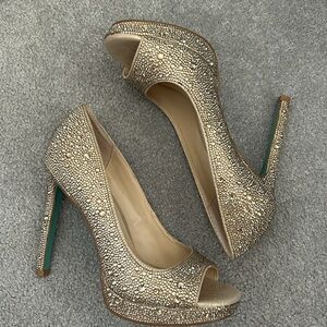 Betsey Johnson Light Gold Platform Peep Toe Rhinestone Crystal Heels